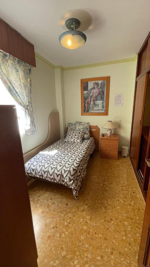 Habitaciones En Gandia A 5 Min Del Centro Historico Luaran gambar