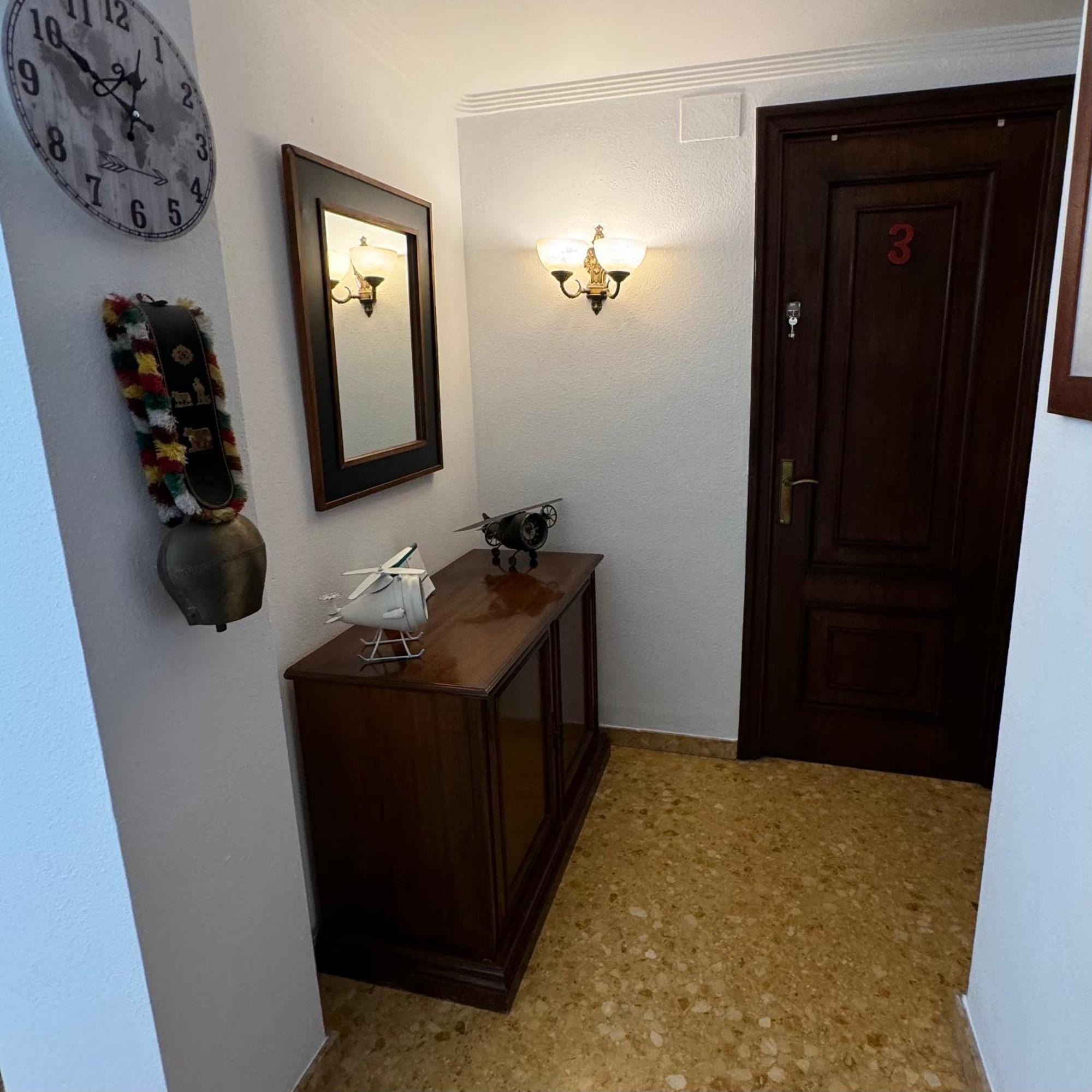 Habitaciones En Gandia A 5 Min Del Centro Historico Luaran gambar