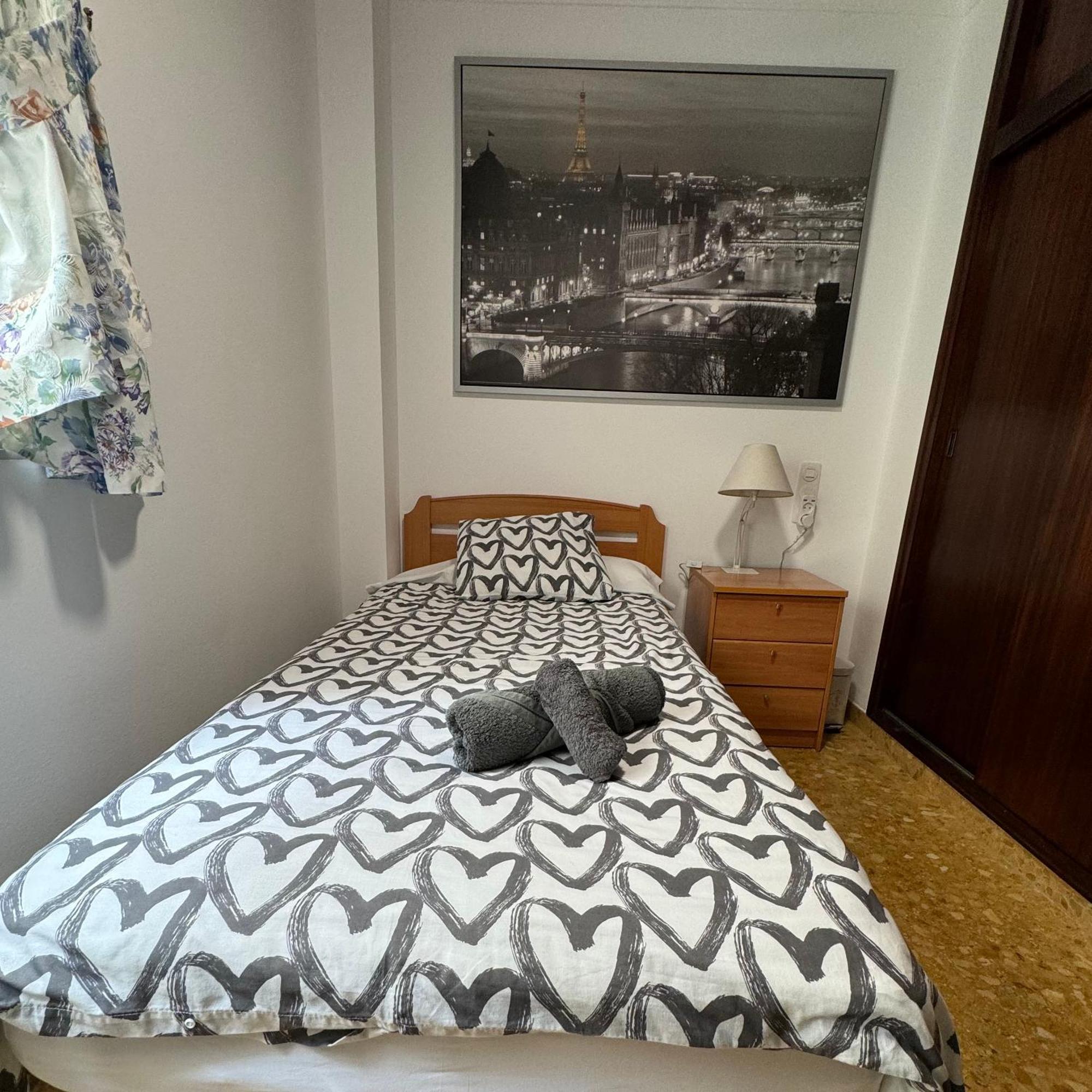 Habitaciones En Gandia A 5 Min Del Centro Historico Luaran gambar